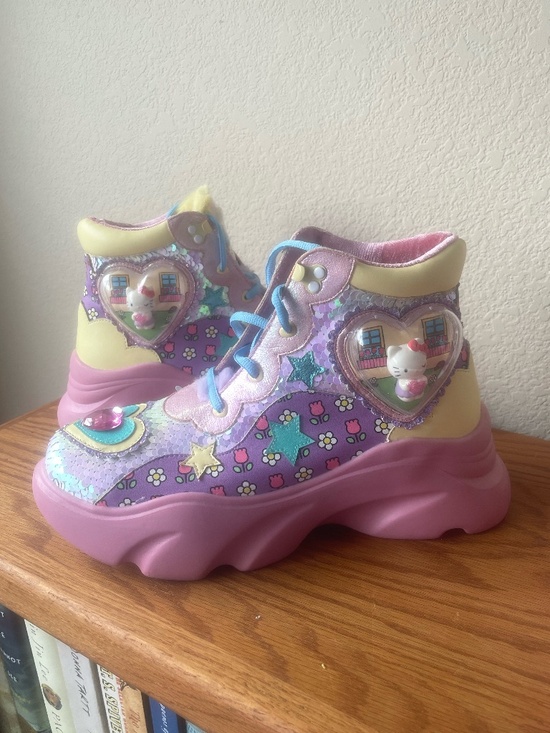 Irregular Choice Shoes - Irregular Choice x Sanrio - Hello Kitty Sneakers, US 9 / 40